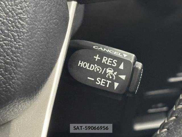 Toyota HILUX 2022-07 8245414-4