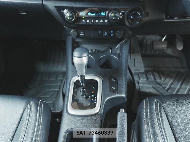 Toyota HILUX 2022-09 8314758-16