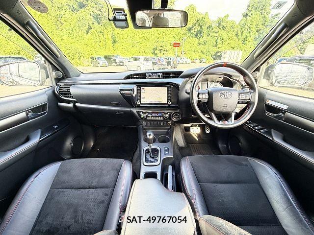 Toyota HILUX 2022-08 8314754-1