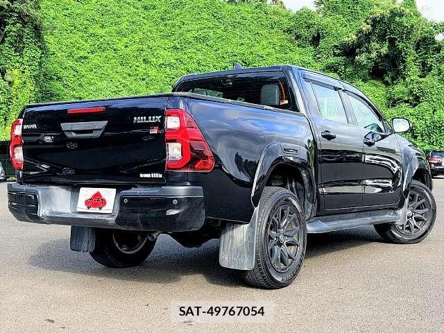 Toyota HILUX 2022-08 8314754-2