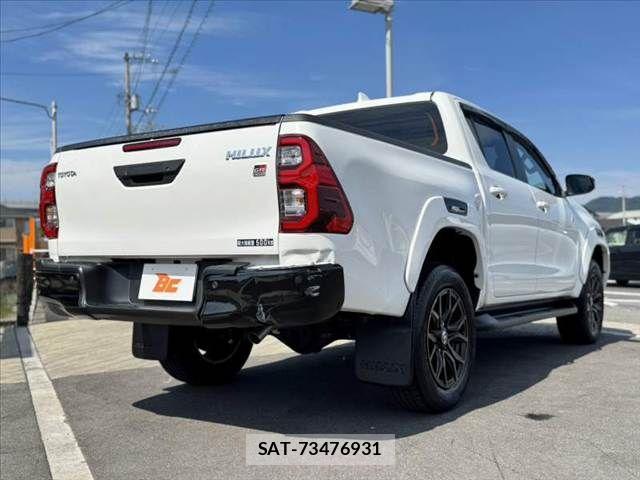Toyota HILUX 2023-07 8314757-14