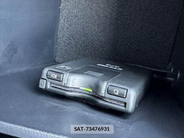 Toyota HILUX 2023-07 8314757-28