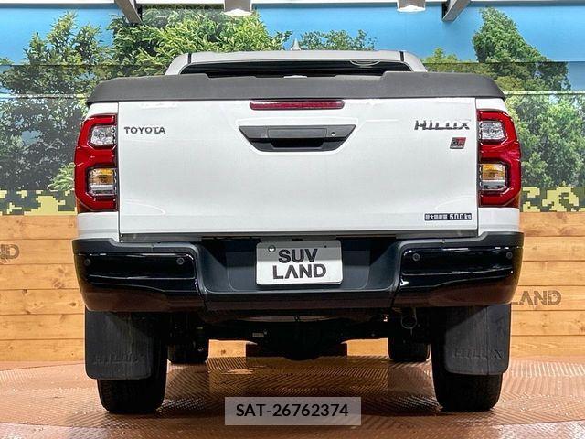 Toyota HILUX 2022-10 8314753-13