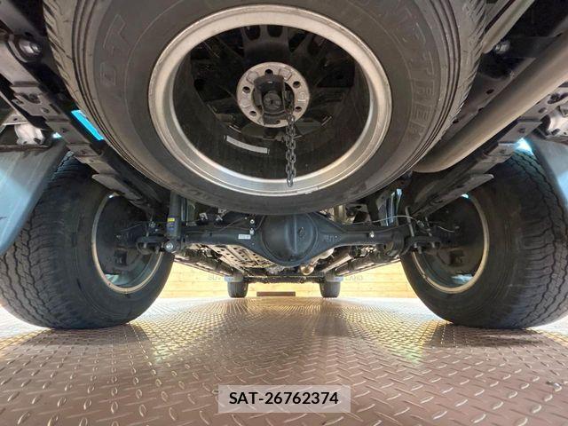 Toyota HILUX 2022-10 8314753-17