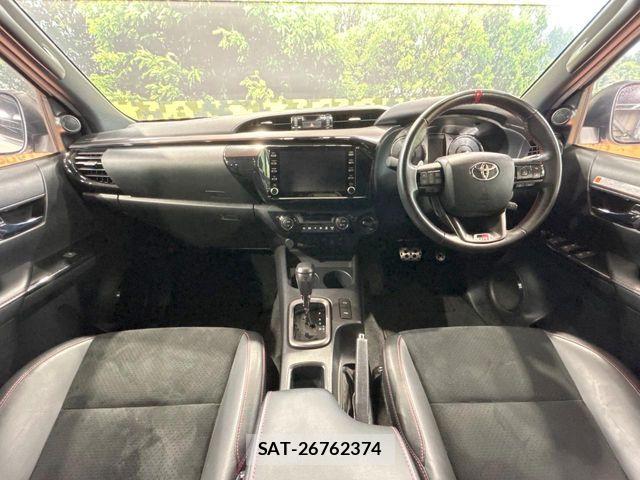Toyota HILUX 2022-10 8314753-1