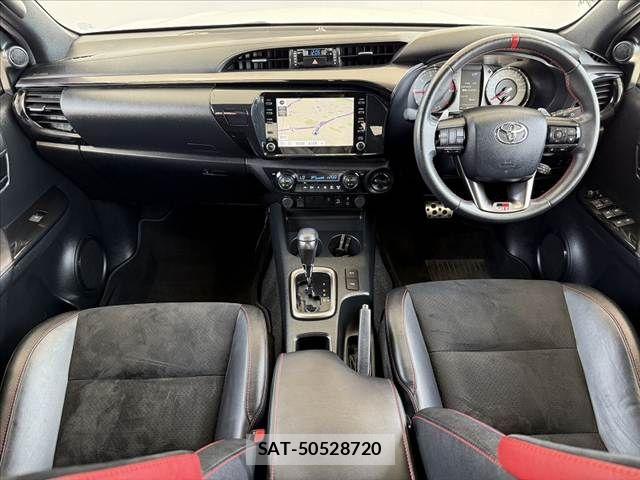 Toyota HILUX 2023-09 8314755-1