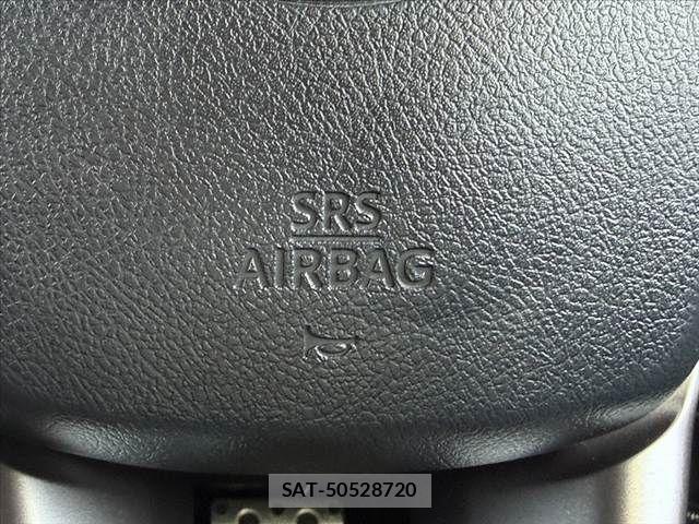 Toyota HILUX 2023-09 8314755-21