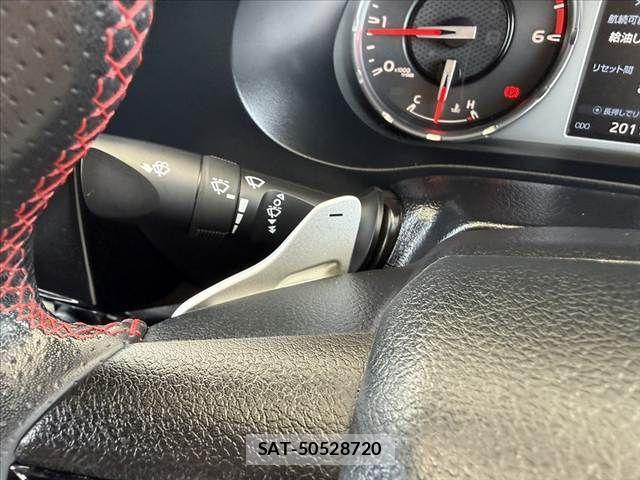 Toyota HILUX 2023-09 8314755-25