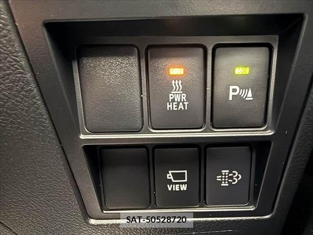 Toyota HILUX 2023-09 8314755-6