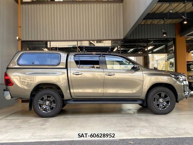Toyota HILUX 2022-01 8314756-8