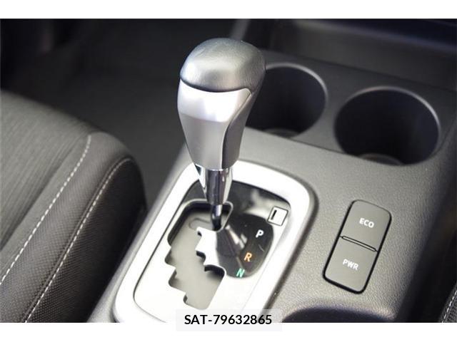 Toyota HILUX 2023-02 8336163-9