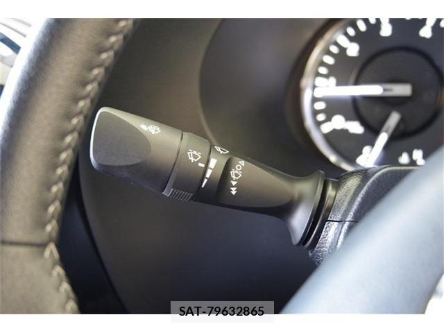 Toyota HILUX 2023-02 8336163-26