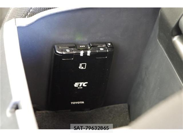 Toyota HILUX 2023-02 8336163-6