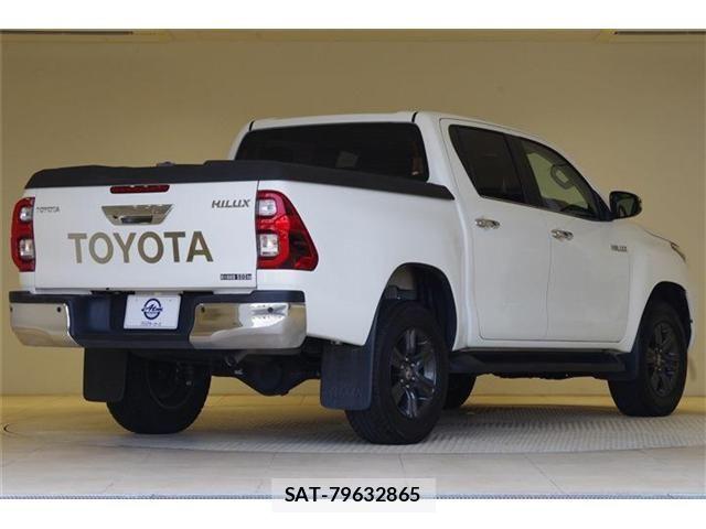 Toyota HILUX 2023-02 8336163-8