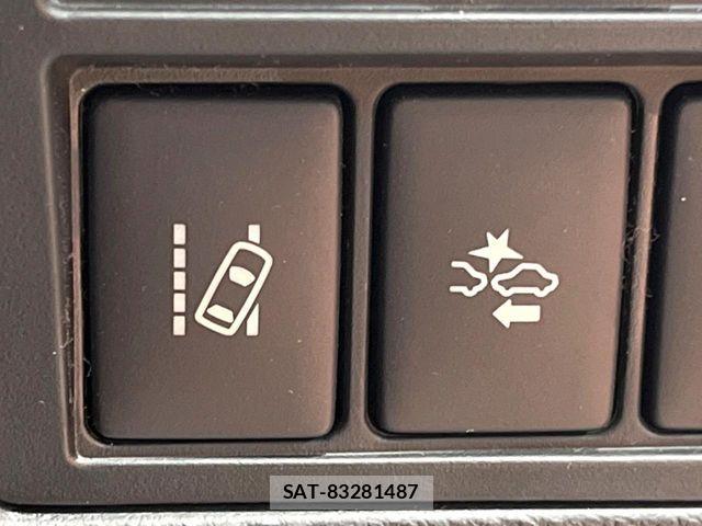 Toyota HILUX 2018-12 8336166-6