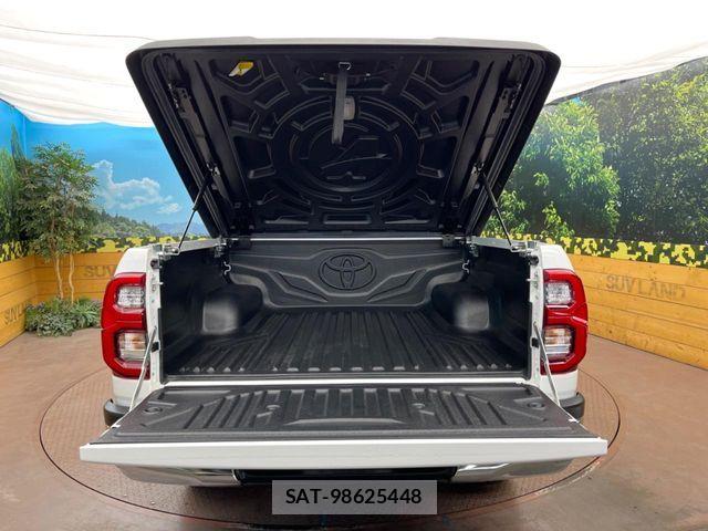 Toyota HILUX 2022-02 8336162-9