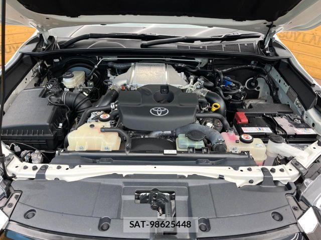 Toyota HILUX 2022-02 8336162-17