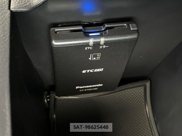 Toyota HILUX 2022-02 8336162-5