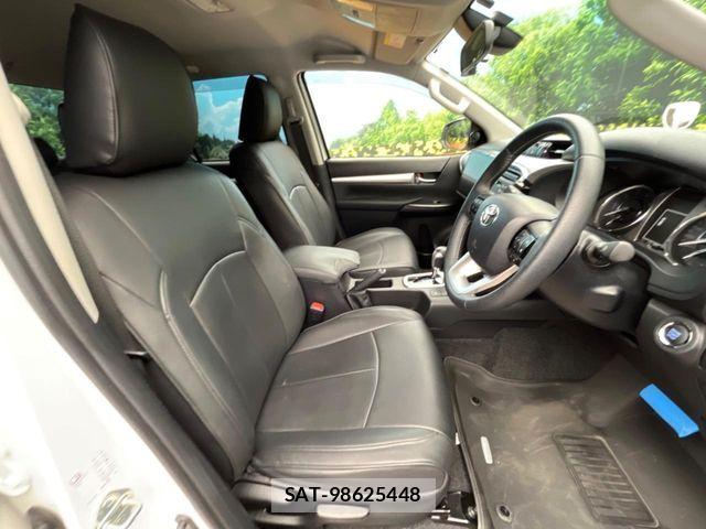 Toyota HILUX 2022-02 8336162-7