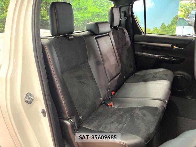 Toyota HILUX 2023-03 8336158-9