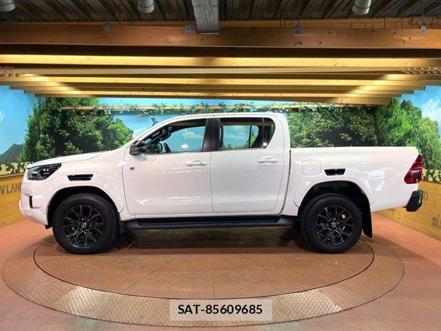 Toyota HILUX 2023-03 8336158-16
