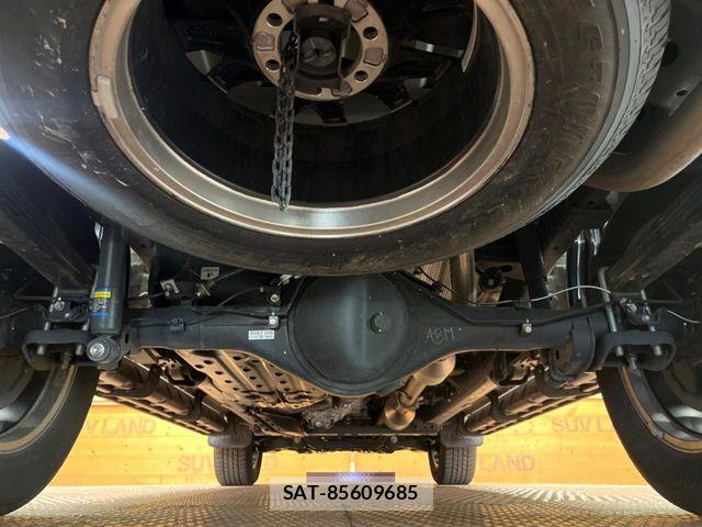 Toyota HILUX 2023-03 8336158-18