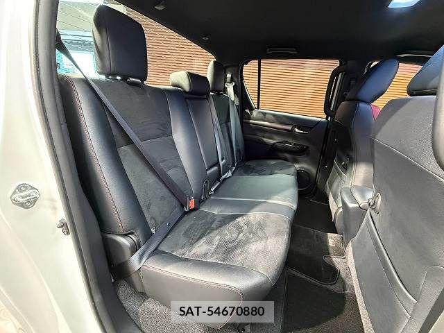 Toyota HILUX 2023-09 8336161-11
