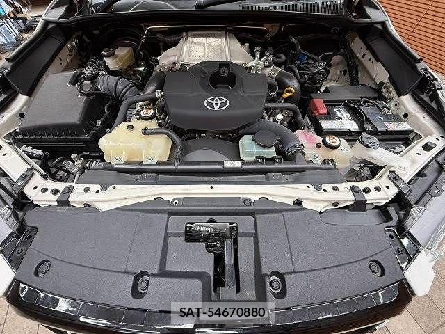 Toyota HILUX 2023-09 8336161-13