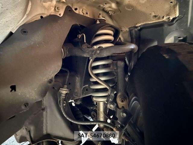 Toyota HILUX 2023-09 8336161-5