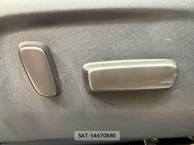 Toyota HILUX 2023-09 8336161-8