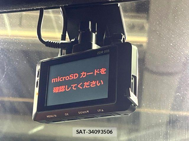 Toyota HILUX 2023-04 8336157-8