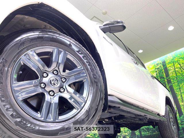 Toyota HILUX 2023-09 8336160-13