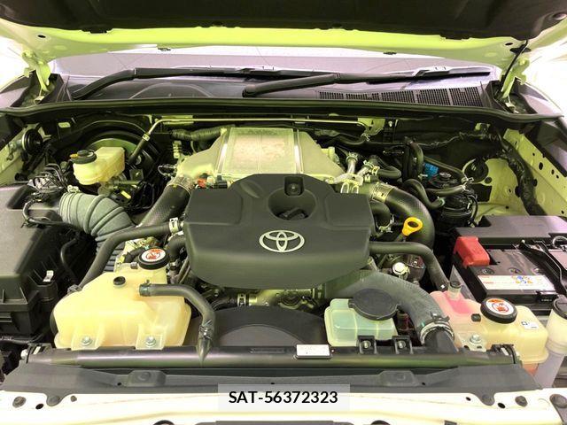 Toyota HILUX 2023-09 8336160-18