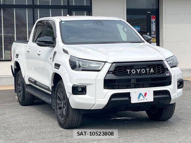 Toyota HILUX 2023-01 8354642-16