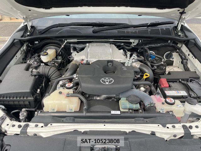 Toyota HILUX 2023-01 8354642-17