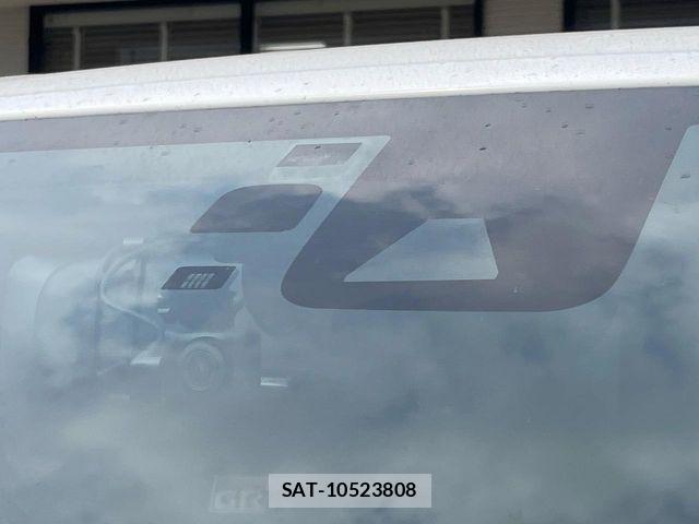 Toyota HILUX 2023-01 8354642-4