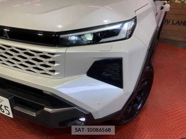 Toyota HILUX 2026-07 8366229-11