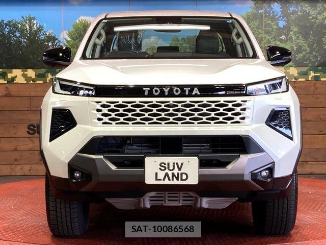 Toyota HILUX 2026-07 8366229-13