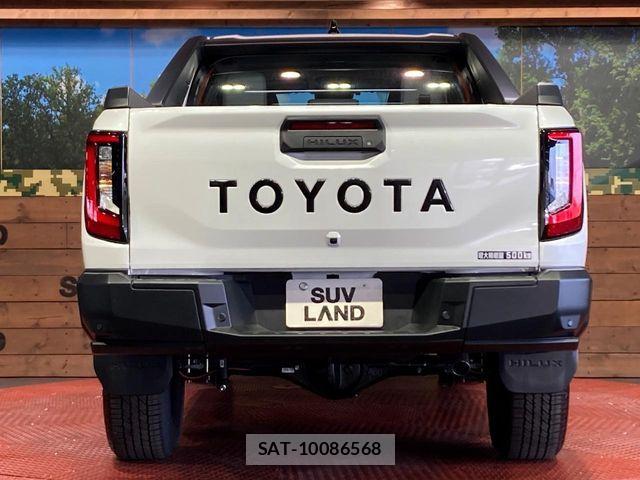 Toyota HILUX 2026-07 8366229-14