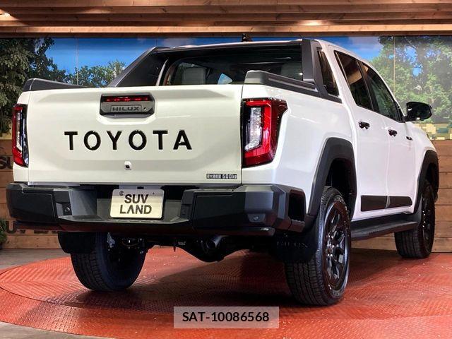Toyota HILUX 2026-07 8366229-16
