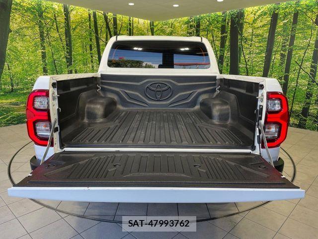 Toyota HILUX 2022-12 8366232-9