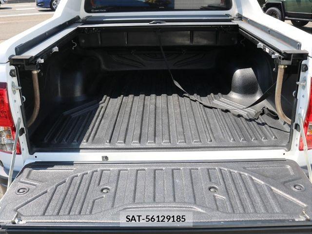 Toyota HILUX 2019-10 8366233-10
