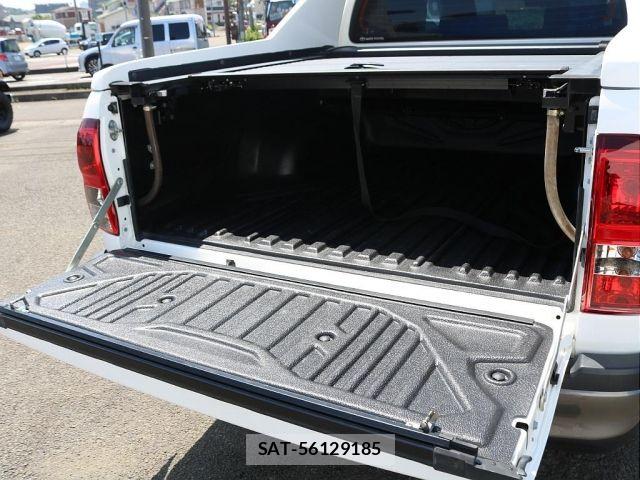Toyota HILUX 2019-10 8366233-11