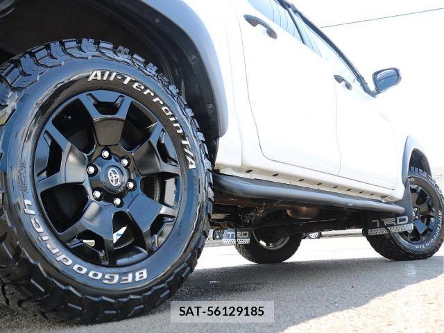 Toyota HILUX 2019-10 8366233-15