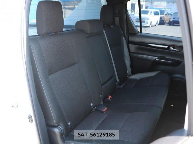 Toyota HILUX 2019-10 8366233-7