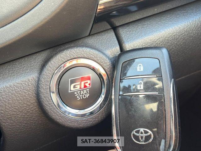 Toyota HILUX 2022-07 8366231-11