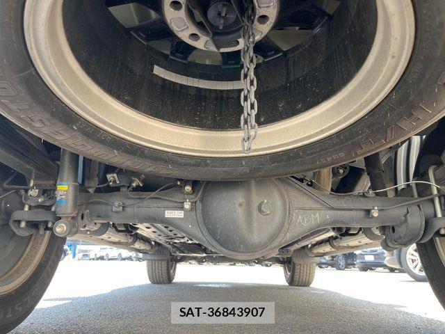 Toyota HILUX 2022-07 8366231-18