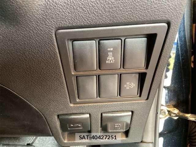 Toyota HILUX 2019-09 8366234-10