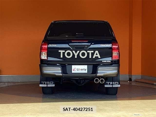Toyota HILUX 2019-09 8366234-17