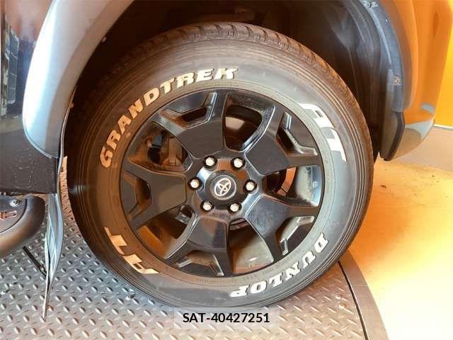 Toyota HILUX 2019-09 8366234-19